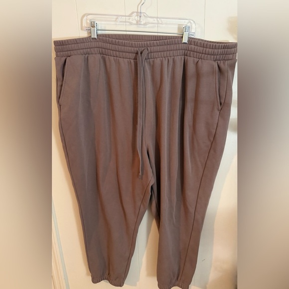 FABLETICS Mauve Go-To Classic Sweatpant, Size 4X - Picture 1 of 7